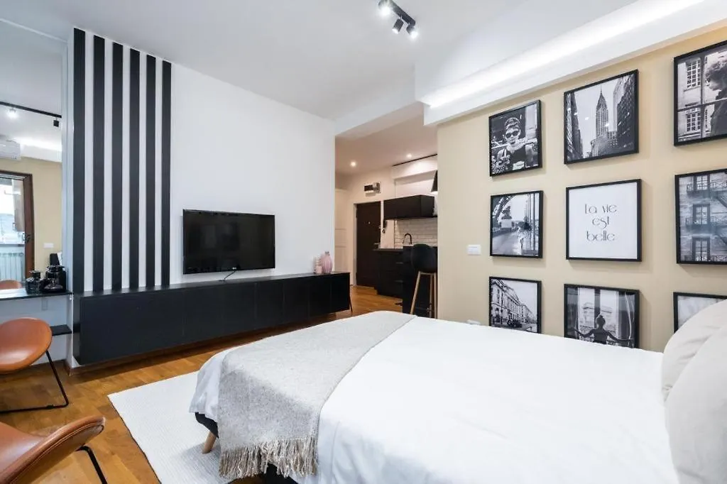 Wonderful Victorie Apartment Bucharest Romania