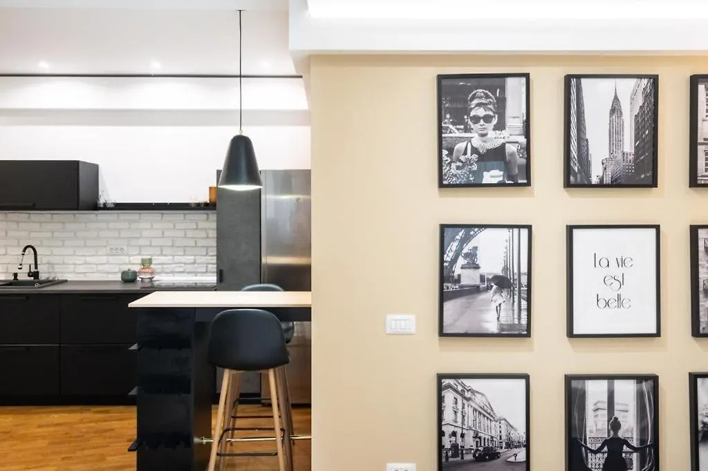 Wonderful Victorie Apartment Bucharest