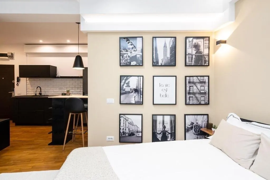 Wonderful Victorie Apartment Bucharest
